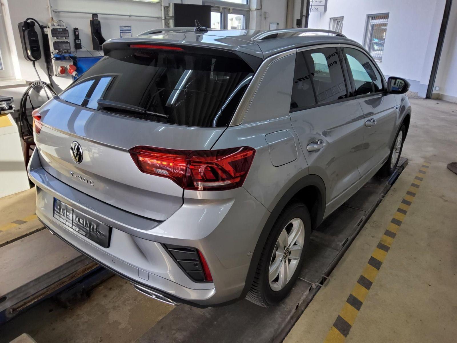 Volkswagen T-Roc 1.5 TSI R-Line*Park Assist*LED*IQ.Drive*