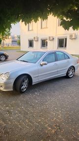 Mercedes-Benz Mercedes C 230 Kompressor Automatik mit LP... - Mercedes-Benz C 230 aus 2004