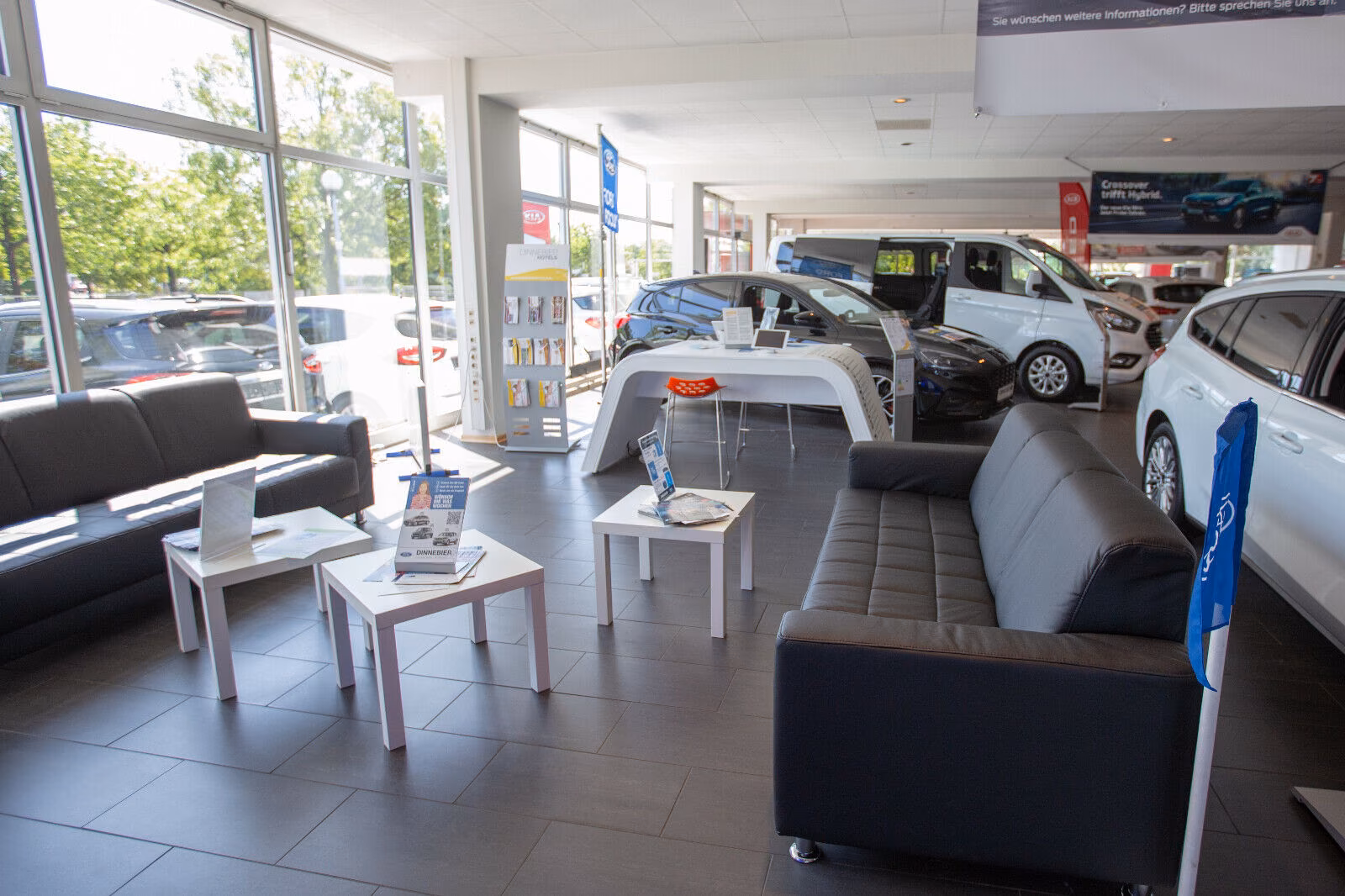 showroom-image-main