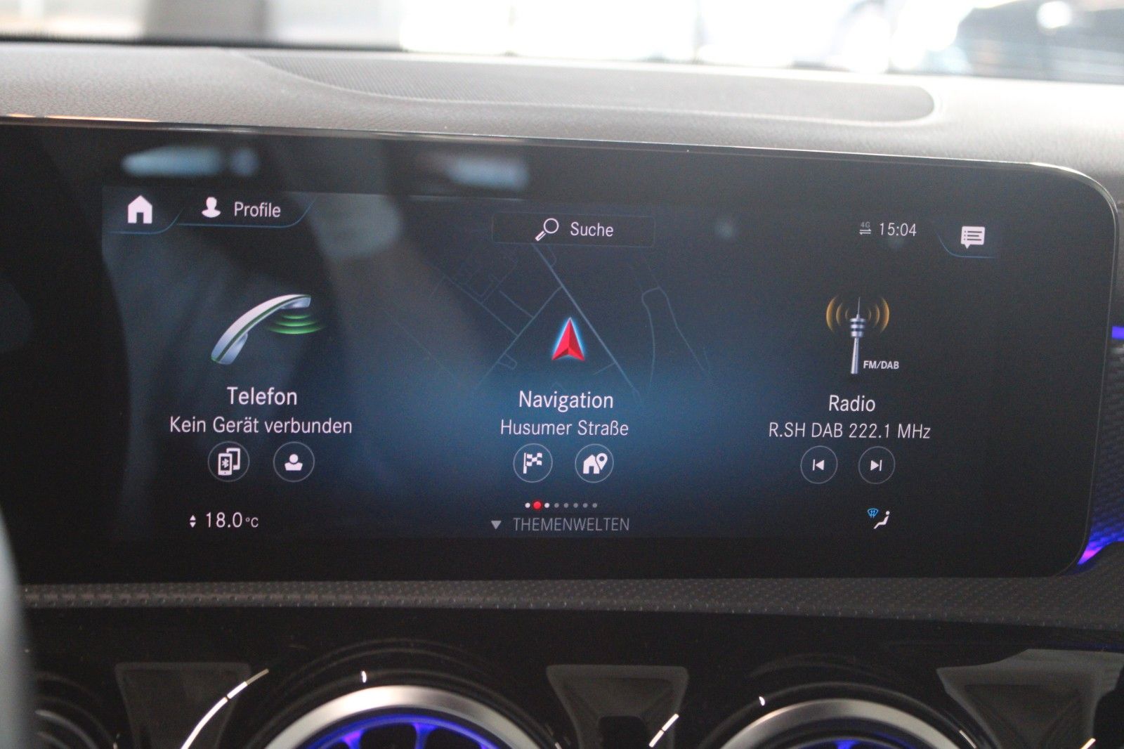 Fahrzeugabbildung Mercedes-Benz CLA 180 Shooting Brake LED NAVI DAB HighEnd uvm