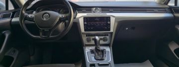 Volkswagen Passat Variant - 9