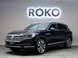 Volkswagen Touareg Elegance CAM Leder LED Luft 21"Apps AHK - VW Touareg Gebrauchtwagen in Hannover