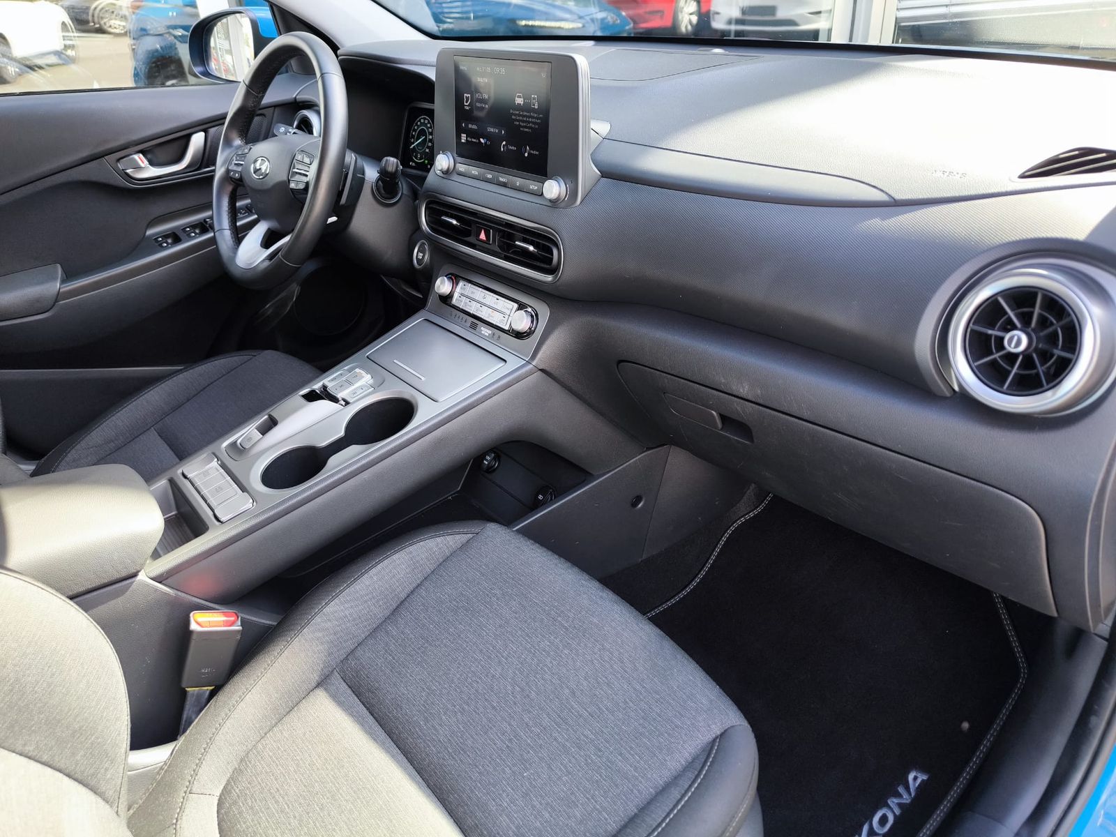 Fahrzeugabbildung Hyundai KONA Elektro LED+NAVI+KAM+TEMP+DAB+CARPL