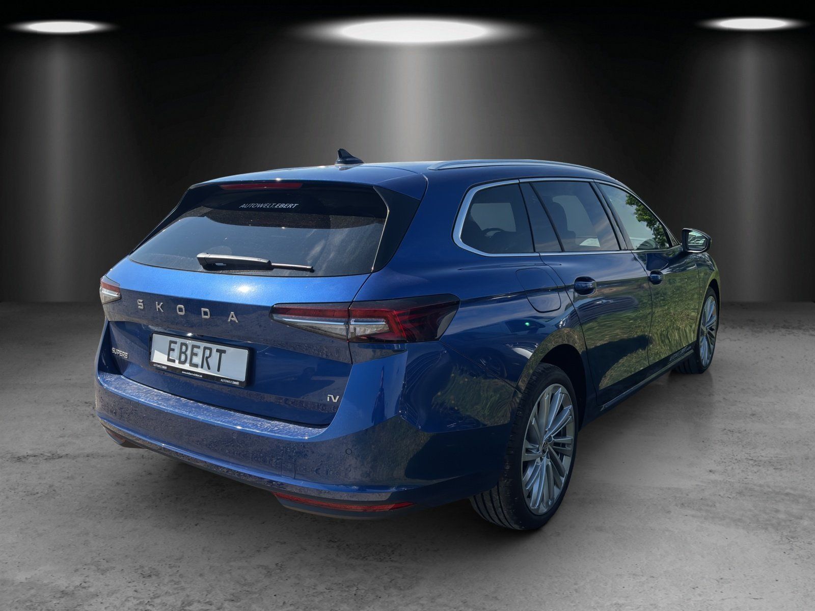 Fahrzeugabbildung SKODA Superb Combi Selection 1,5 TSI iV 150 kW DSG