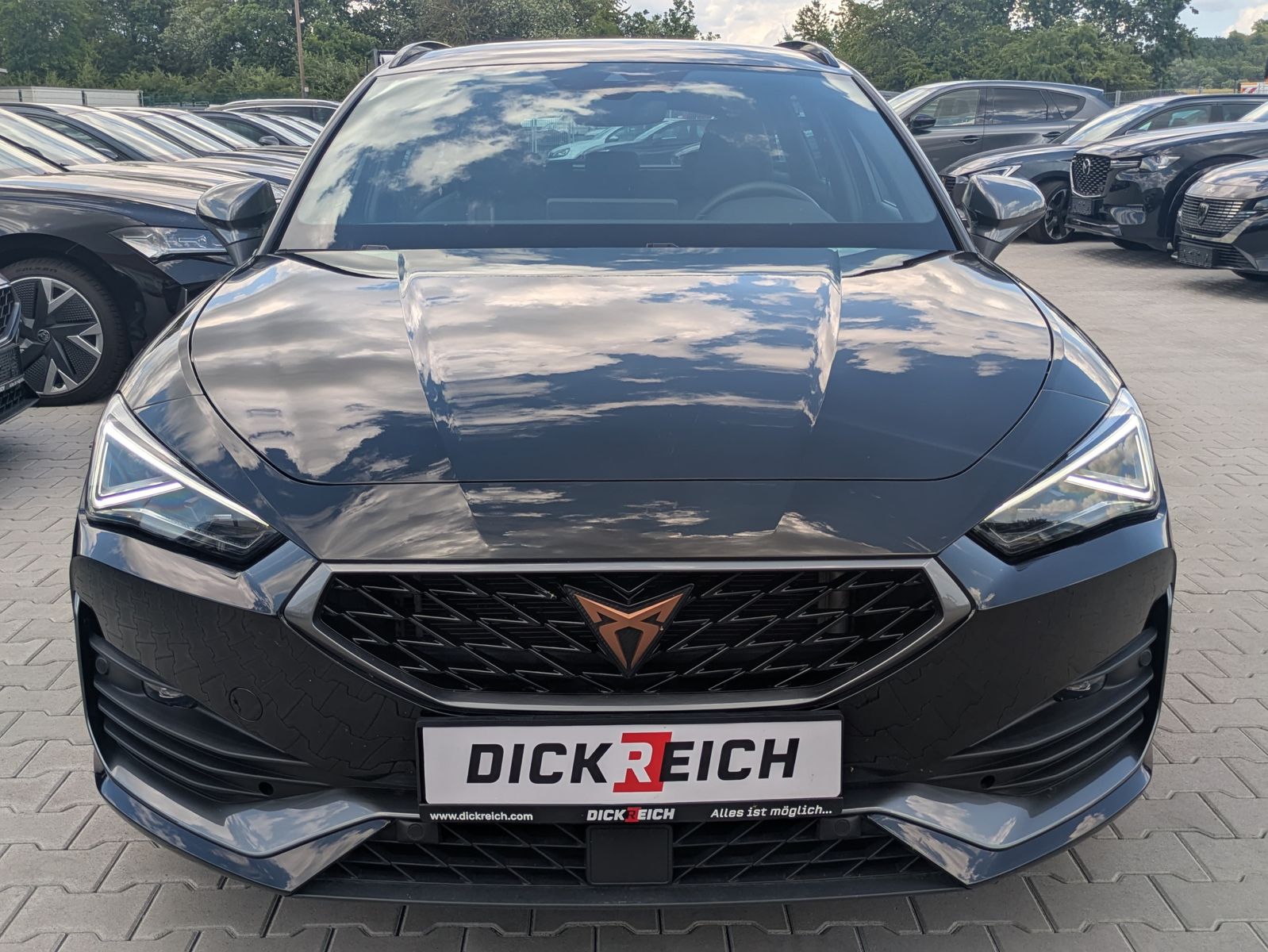 Fahrzeugabbildung CUPRA Leon 1.5 eTSI DSG MATRIX-LED*ACC*AHK*KAMERA*18"