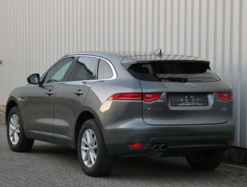 Jaguar F-Pace - 7