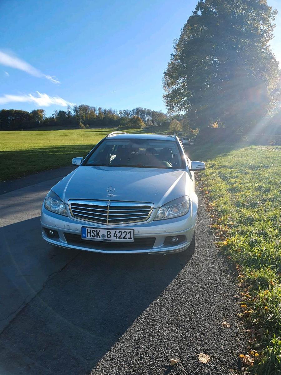 Mercedes-Benz C200 2009 — rear view