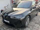 BMW iX xDrive50 - AHK, SOH 98% & WERKSGARANTIE 05/26 - BMW iX von privat