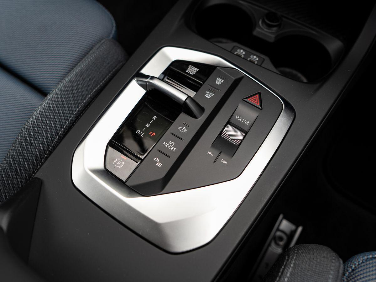 BMW 1 Series PANO AdLED KoZg SpSitze SpieglP ParkA S-Glas, миниатюра 16