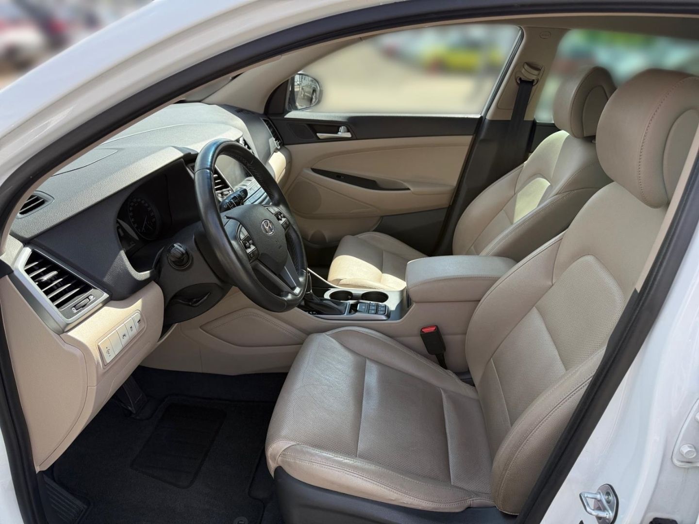 Fahrzeugabbildung Hyundai Tucson 1.7 CRDi Premium Leder-Paket Anhängerkupp