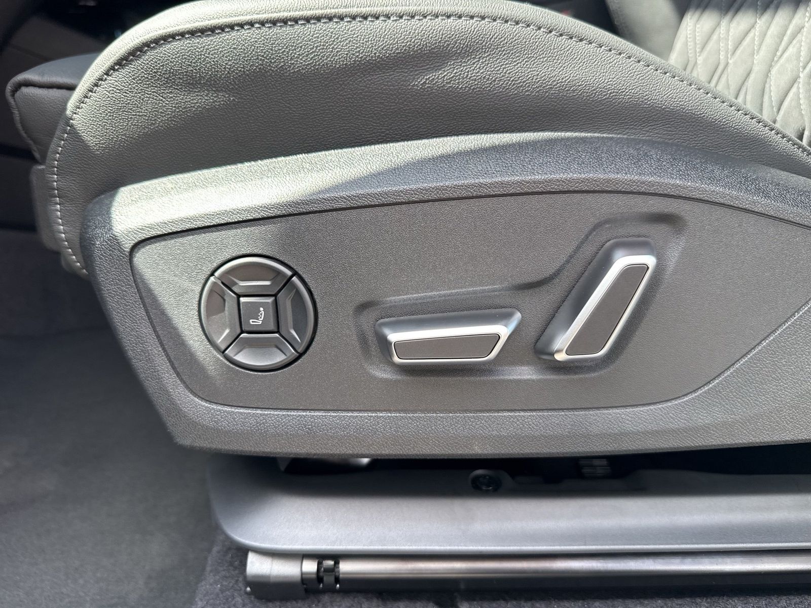 Audi Q6 e-tron - Bild 19