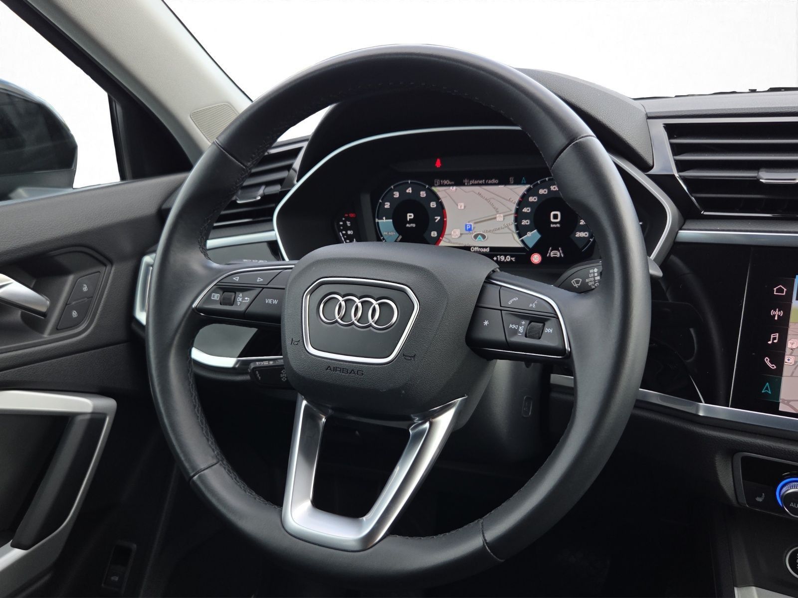 Audi Q3 - Bild 8