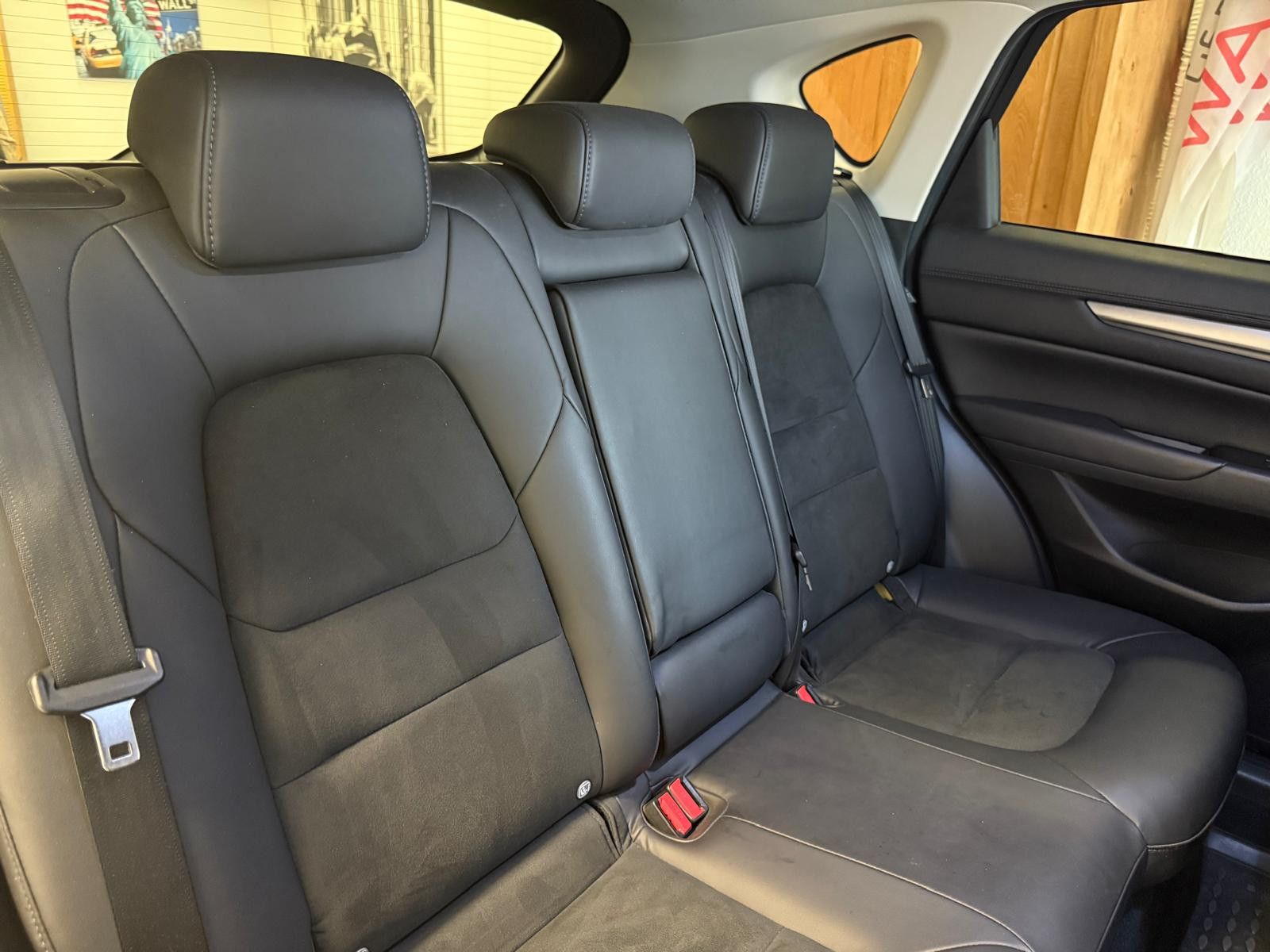 Fahrzeugabbildung Mazda CX-5 Edition 100 AWD/ SCHECKHEFT/AHK/8.FACH