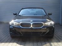 BMW 330 - Vorschau Bild 2