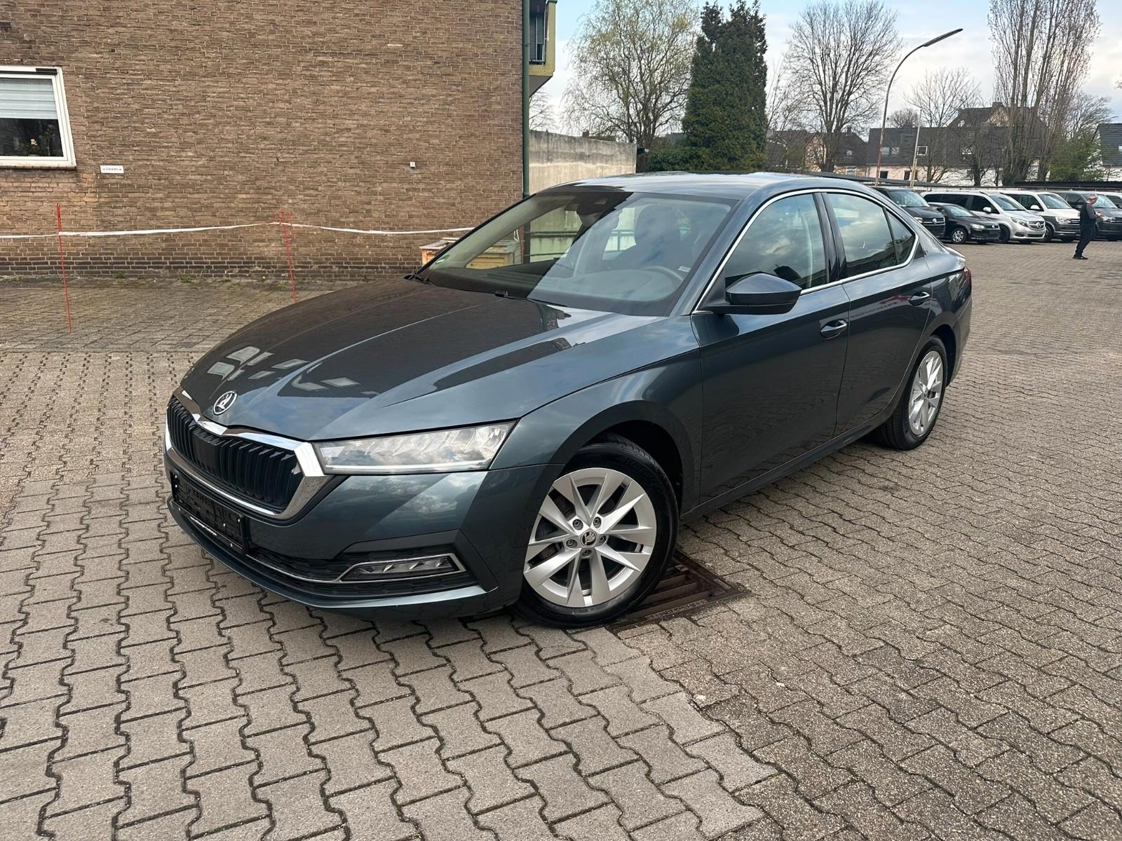 Skoda Octavia Limousine DSG*LED*Digital*Head-Up*Navi*