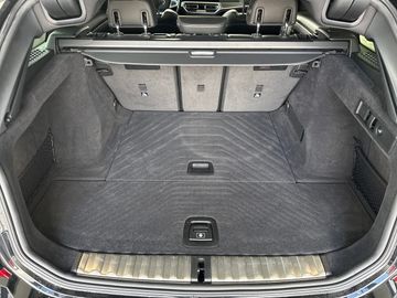 BMW 320i A