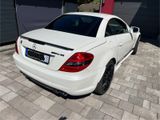 Mercedes-Benz SLK 55 AMG Airscarf, Soundsystem  - Mercedes-Benz: AMG 55