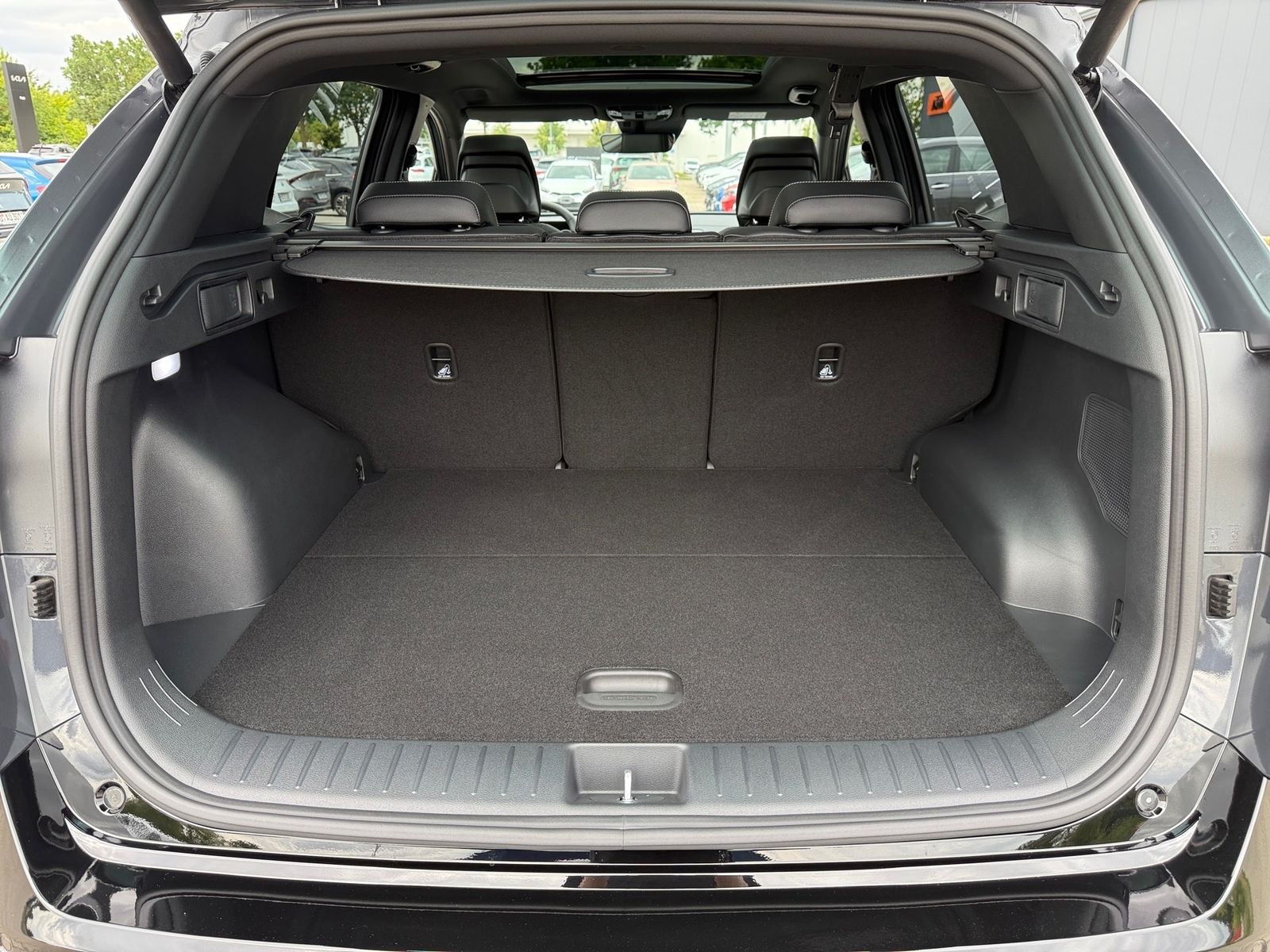 Fahrzeugabbildung Kia SPORTAGE 1.6T AWD DCT GTL DRI GD SOUND