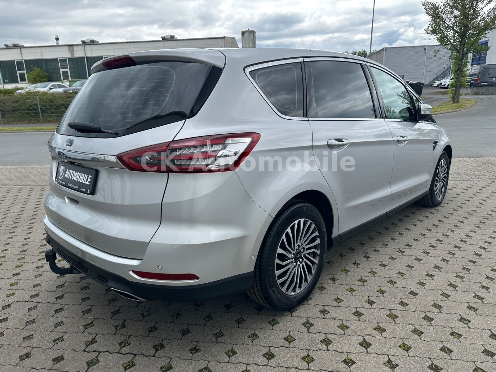 Fahrzeugabbildung Ford S-MAX Titanium 2.0TDCi Autom./Navi/LED/Kam./AHK