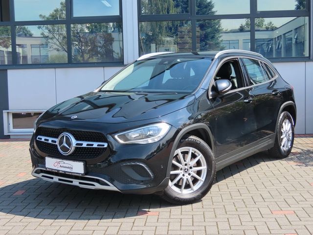 Mercedes-Benz GLA 200 d DCT