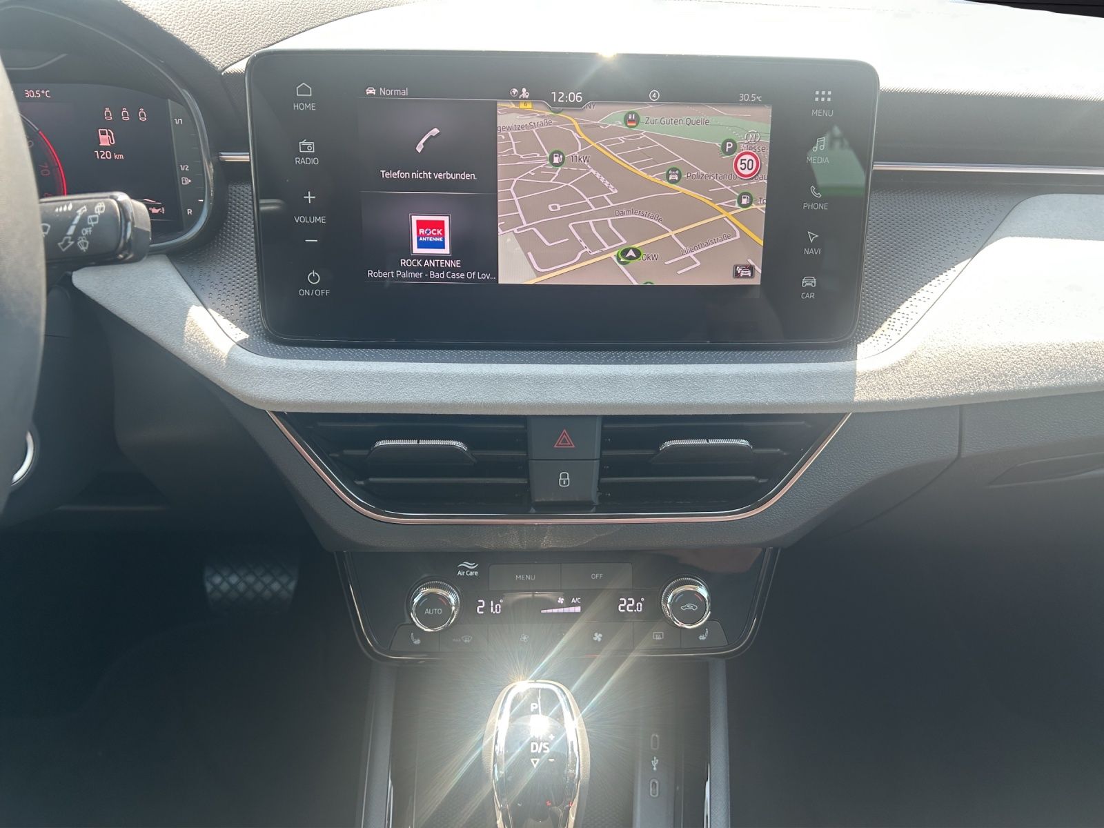Fahrzeugabbildung SKODA Kamiq 1.0 TSI Selection DSG MATRIX AHZV