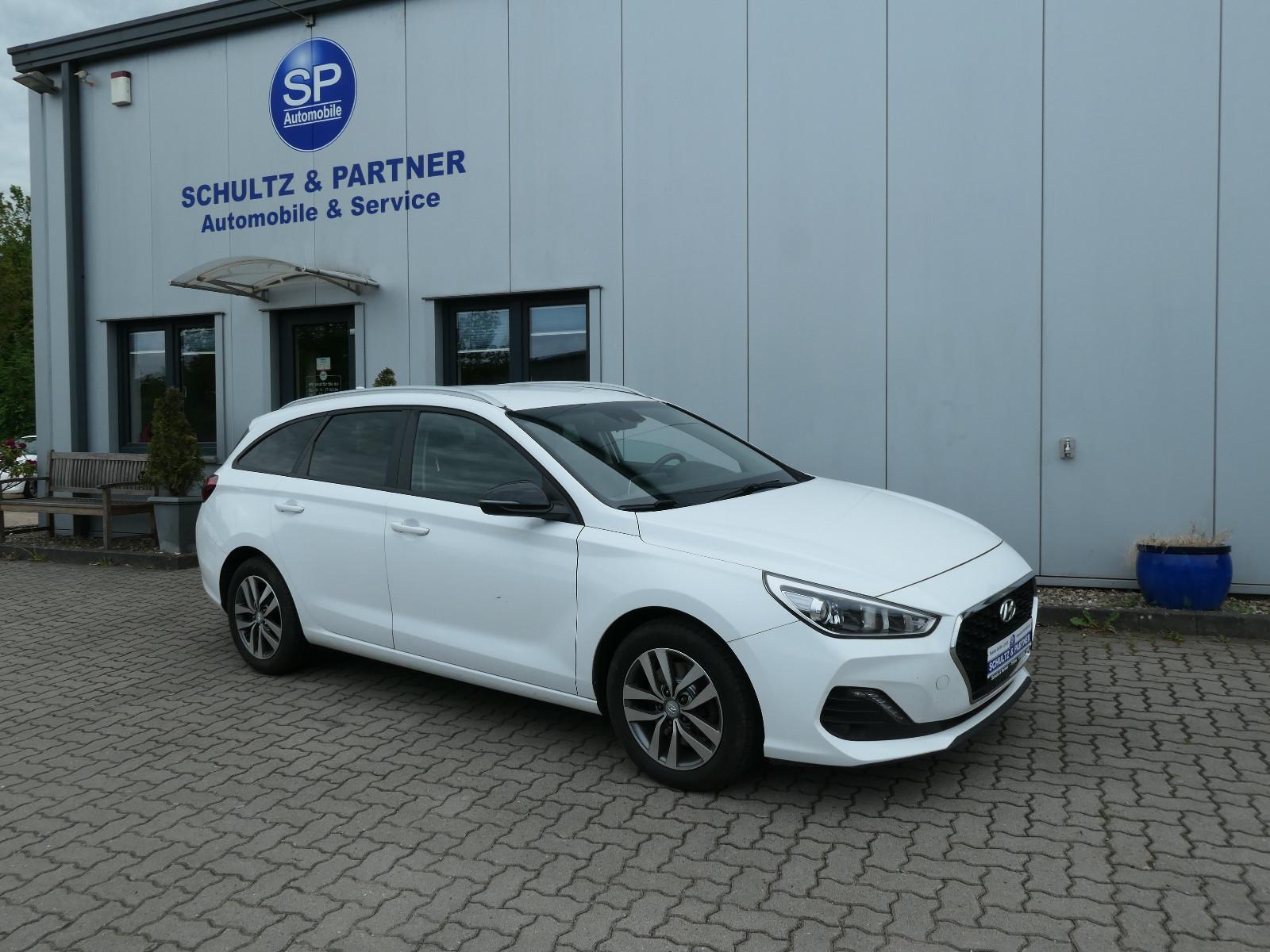 Hyundai i30 cw YES! 1.Hd., Car-Play, R-Cam, Spur, Sitzh.