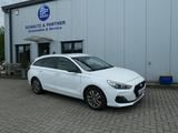Hyundai i30 cw YES! 1.Hd., Car-Play, R-Cam, Spur, Sitzh. - Hyundai i30 YES! mit Diesel-Antrieb