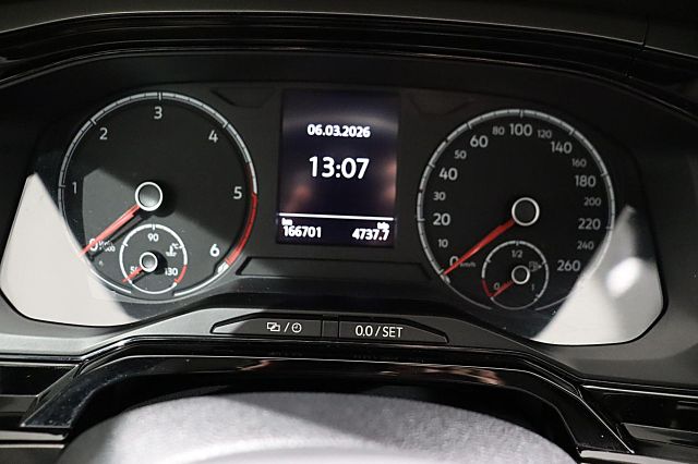 Polo Comfortline 1.6 TDI KLIMA NAVI SHZ BT USB Z