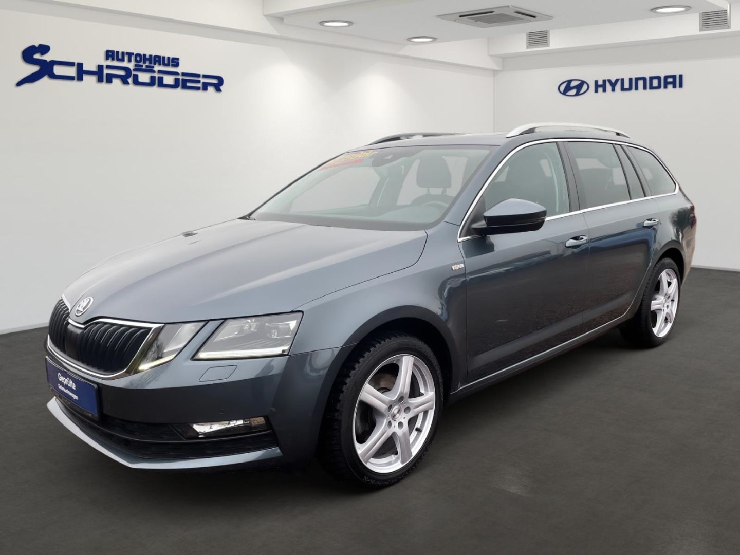 Fahrzeugabbildung SKODA Octavia 1.5 Combi Soleil Standheizung Panorama