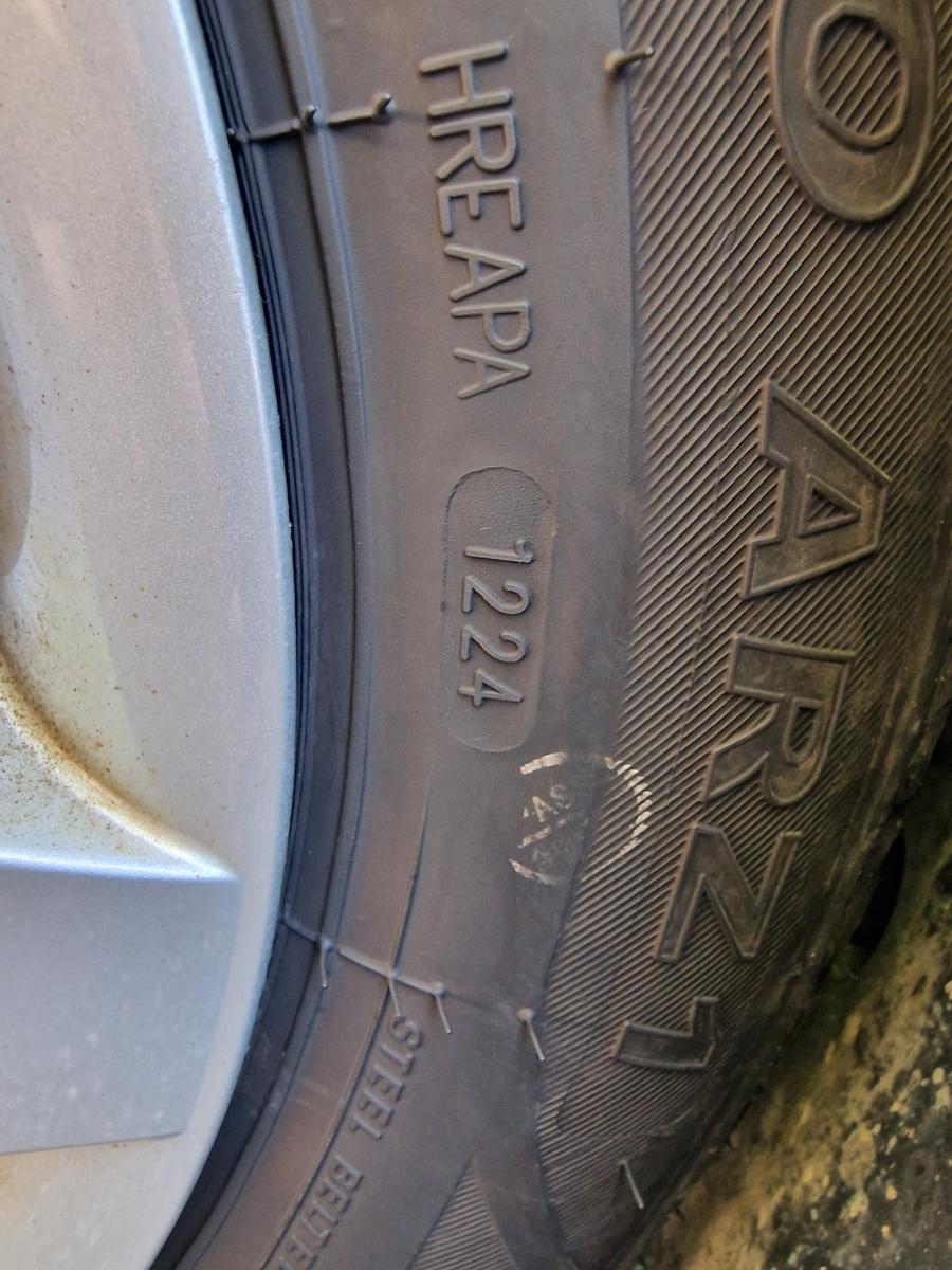 Mercedes-Benz C200 2004 — photo 8
