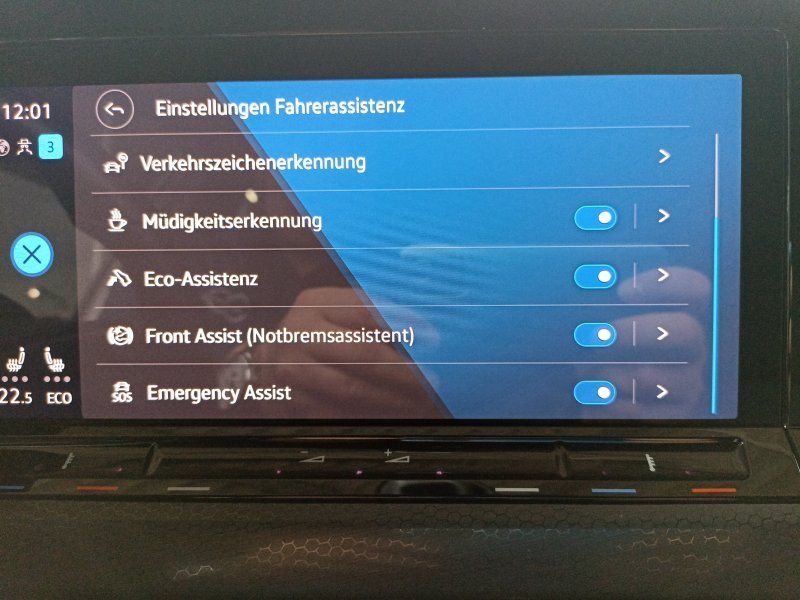 Fahrzeugabbildung Volkswagen Golf VIII  1.4 eHybrid DSG GTE