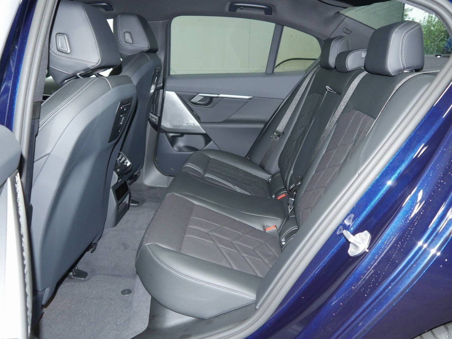 Fahrzeugabbildung BMW 520i M Sportpaket | Lenkradheizung | Sitzbelüftu
