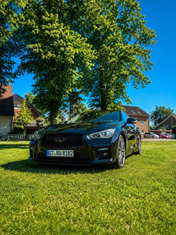 INFINITI Q50