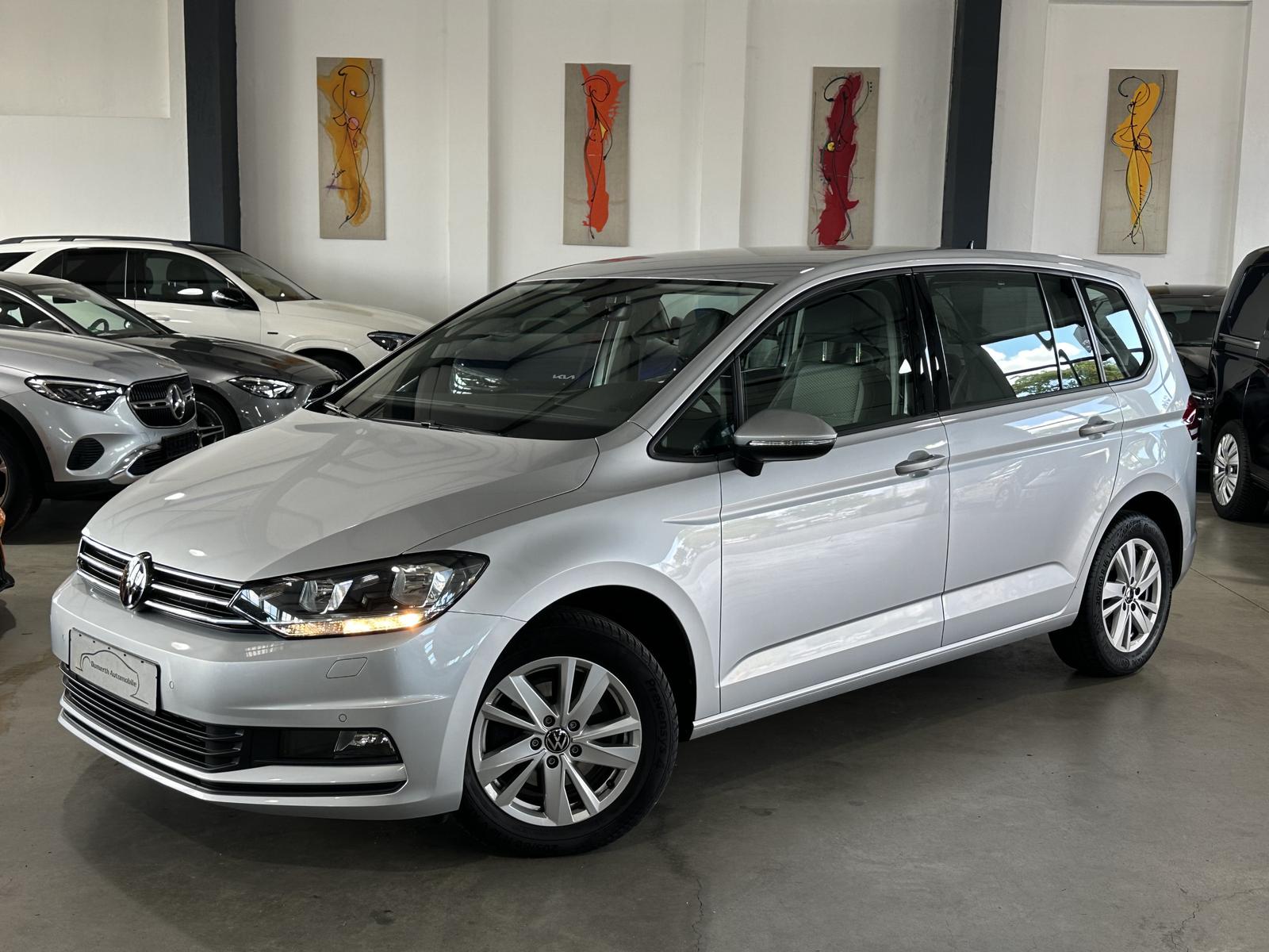 Volkswagen Touran Comfortline 2.0 TDI/Sthzg/AHK/Carplay/ACC