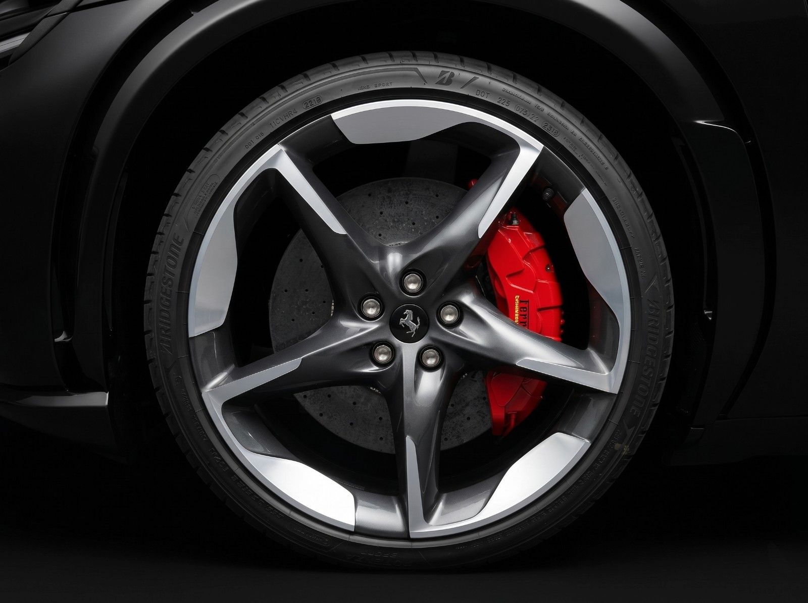 Fahrzeugabbildung Ferrari Purosangue | ATELIER CAR | Carbon | Panoramadach