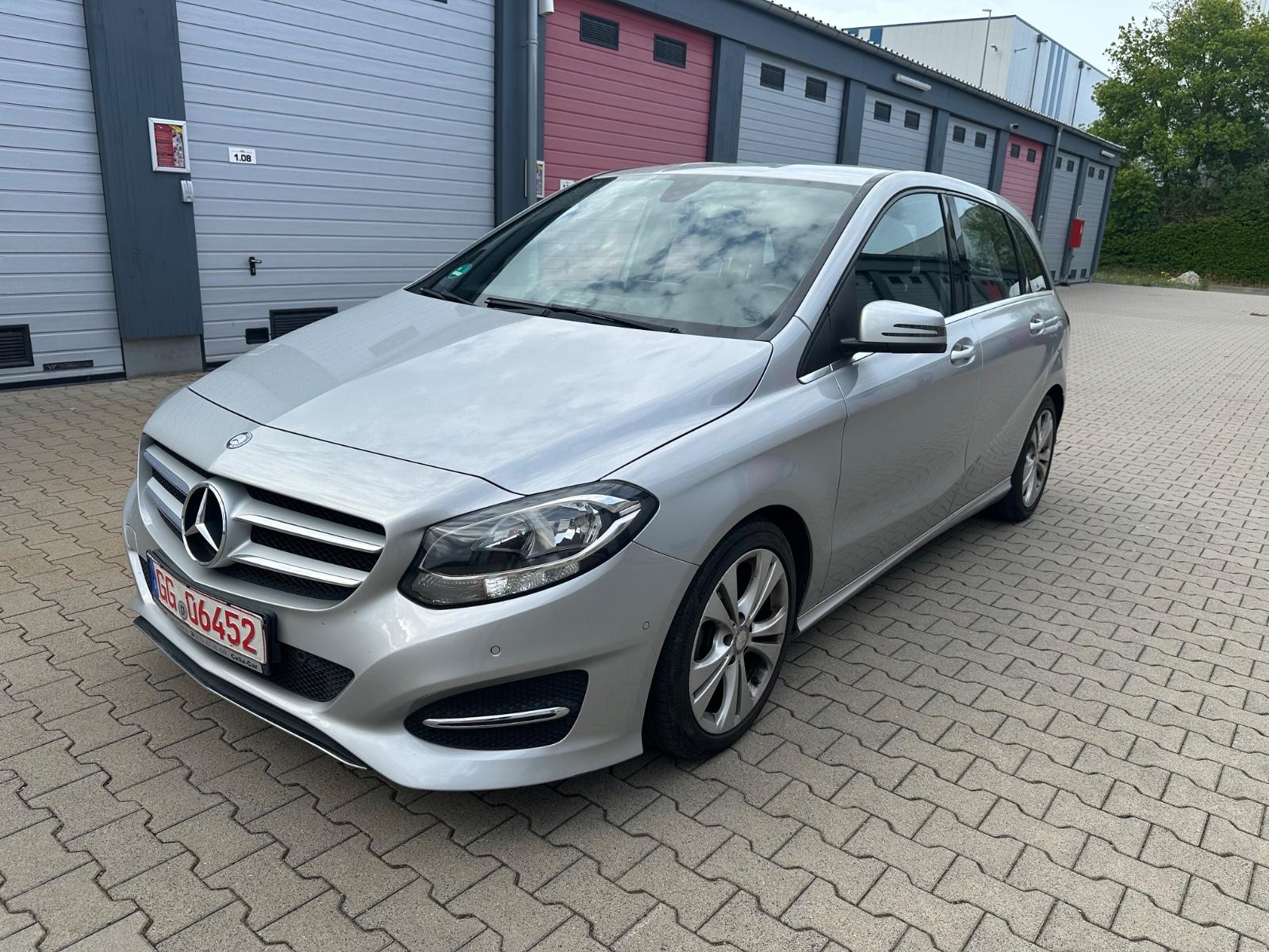Mercedes-Benz B 180 CDI+EURO6+AHK+NAVI+Rückfahrkamera