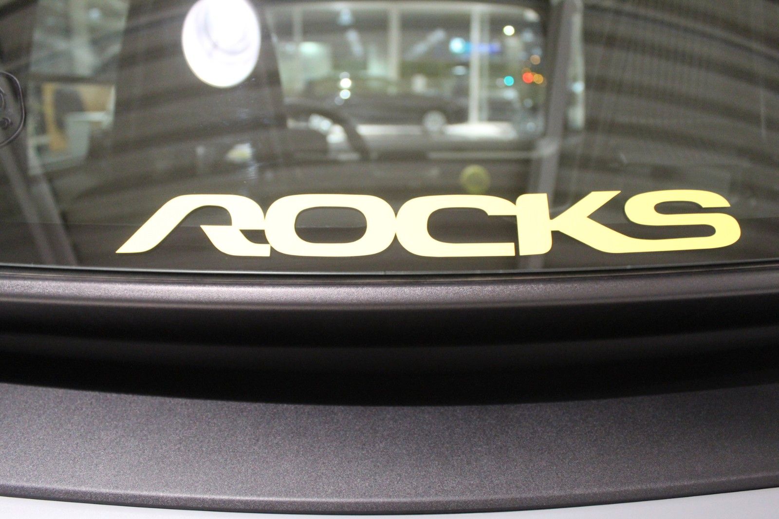 Fahrzeugabbildung Opel Rocks-e Tekno