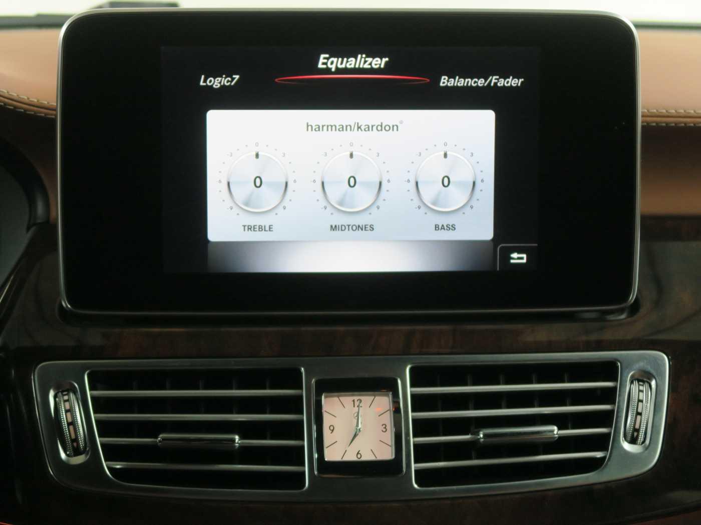 Car Image 27