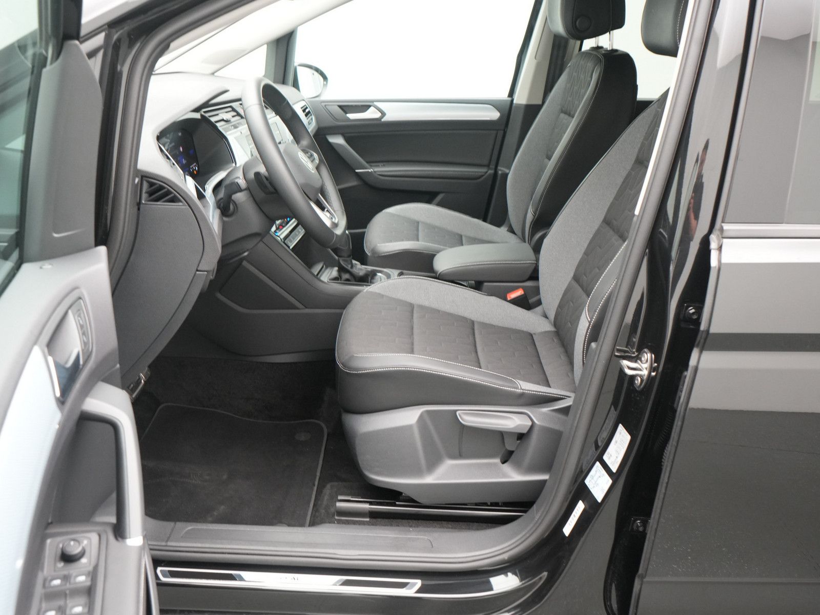 Volkswagen Touran - Bild 15