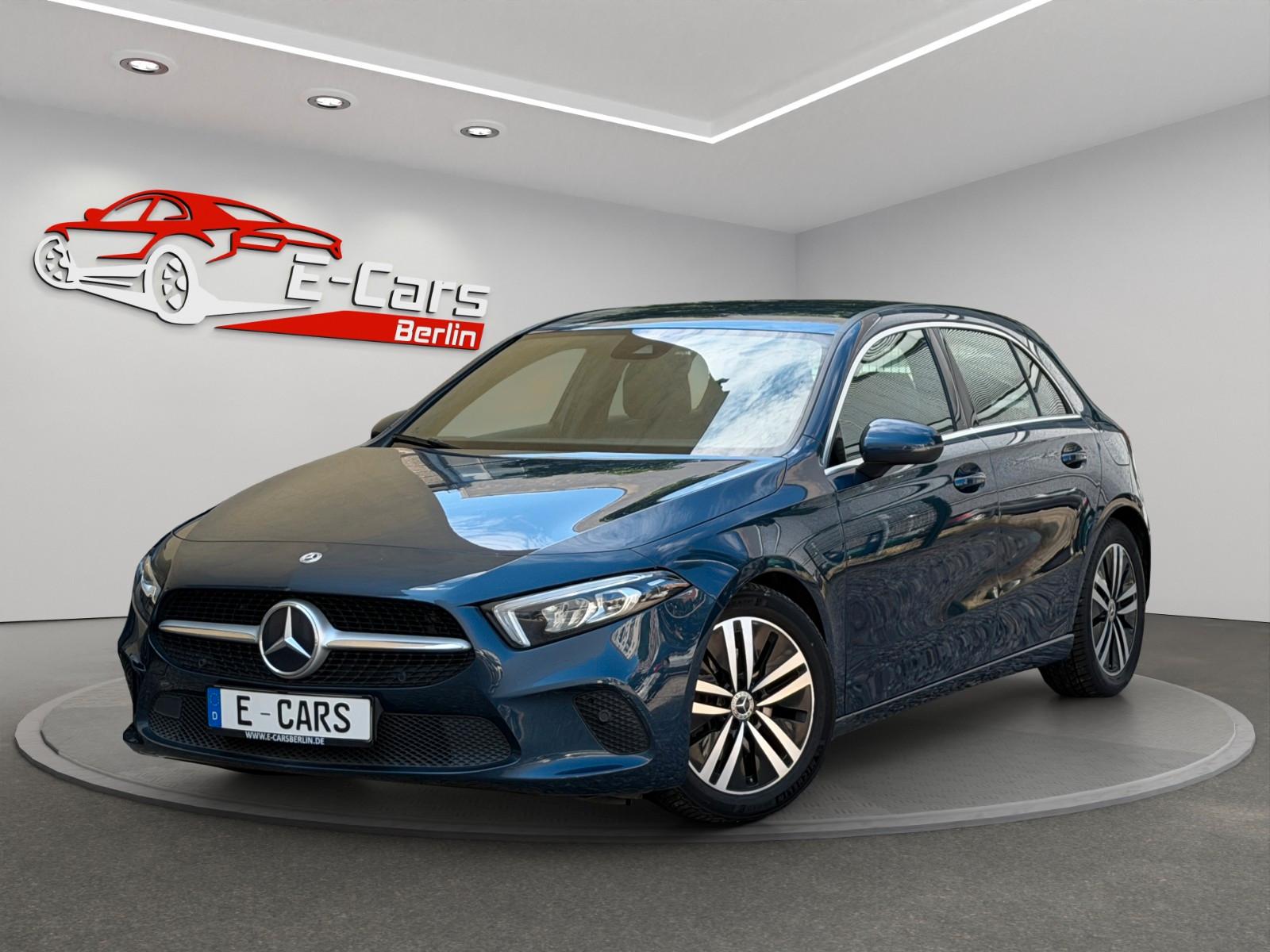 Mercedes-Benz A 180d*2.0d*LEDER*AMBIENTE*MBUX*SHZ*LED*