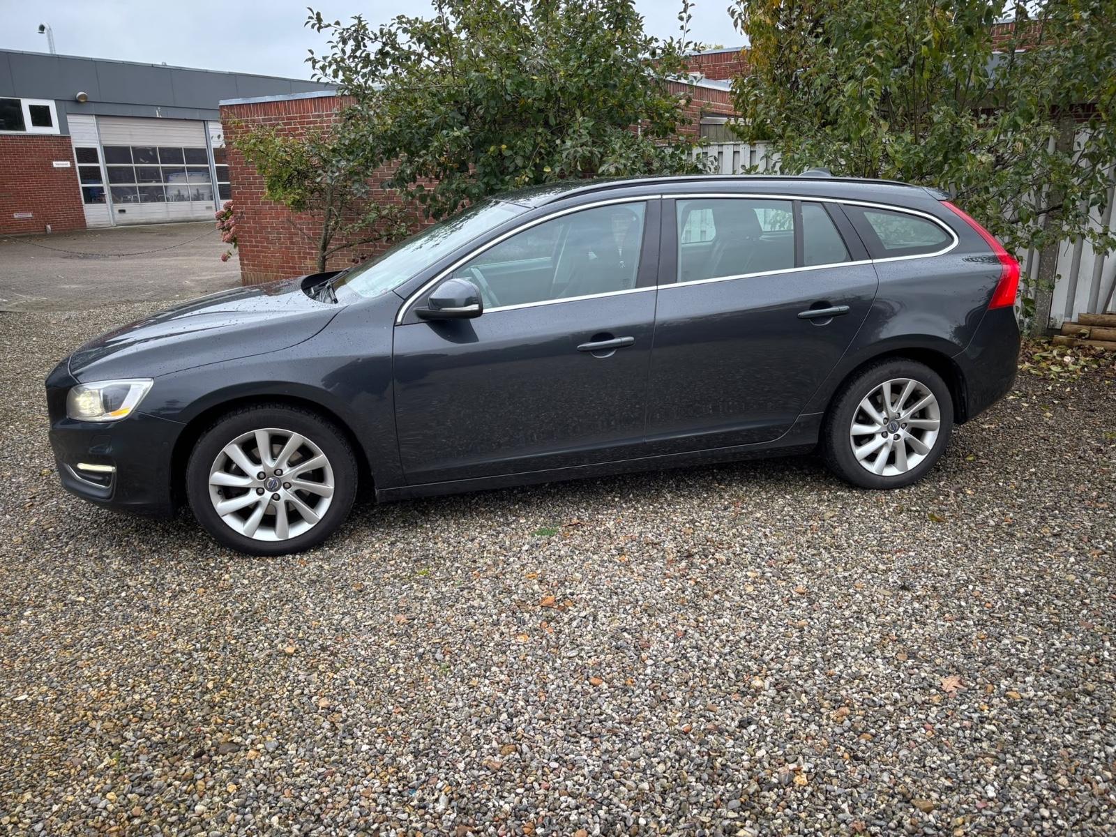 Volvo V60 2014 — photo 5