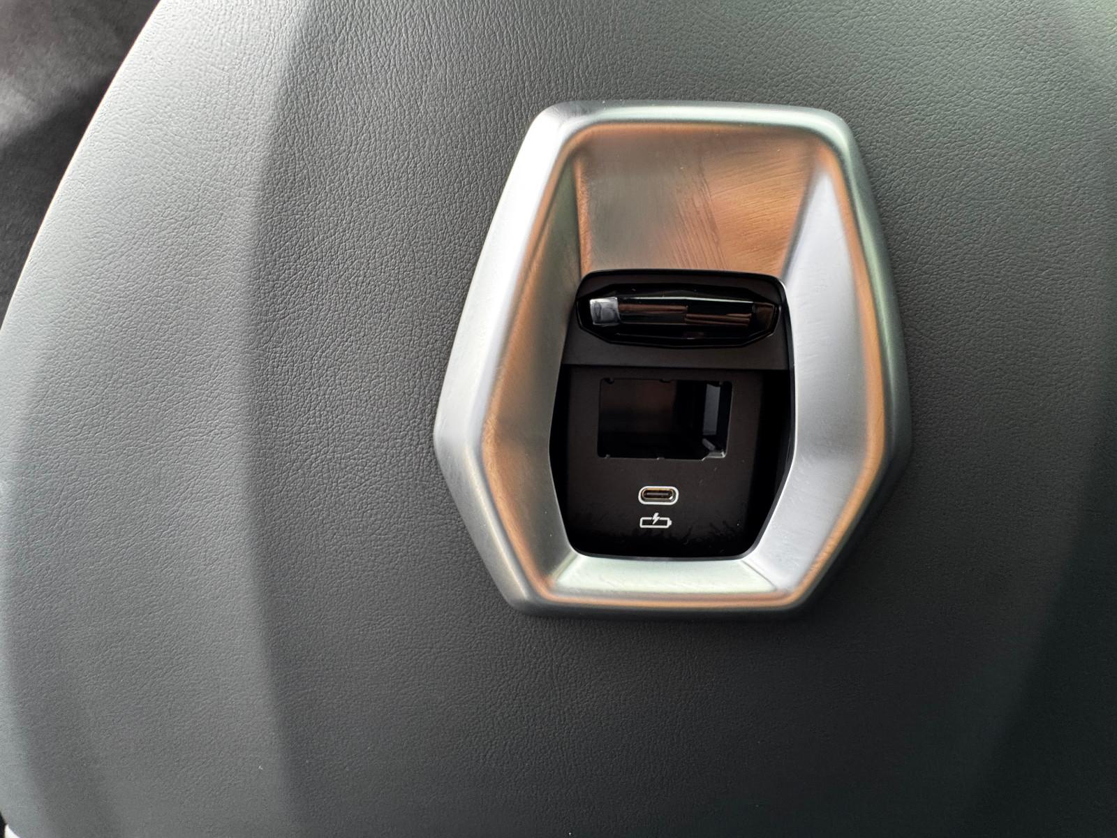 BMW X5 M Comp-Bowers&Wilkins+Sky Lounge+AHK+MATRIX