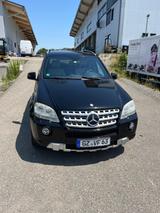 Mercedes-Benz ML 500 4MATIC  - Mercedes-Benz ML 500 mit Panoramadach