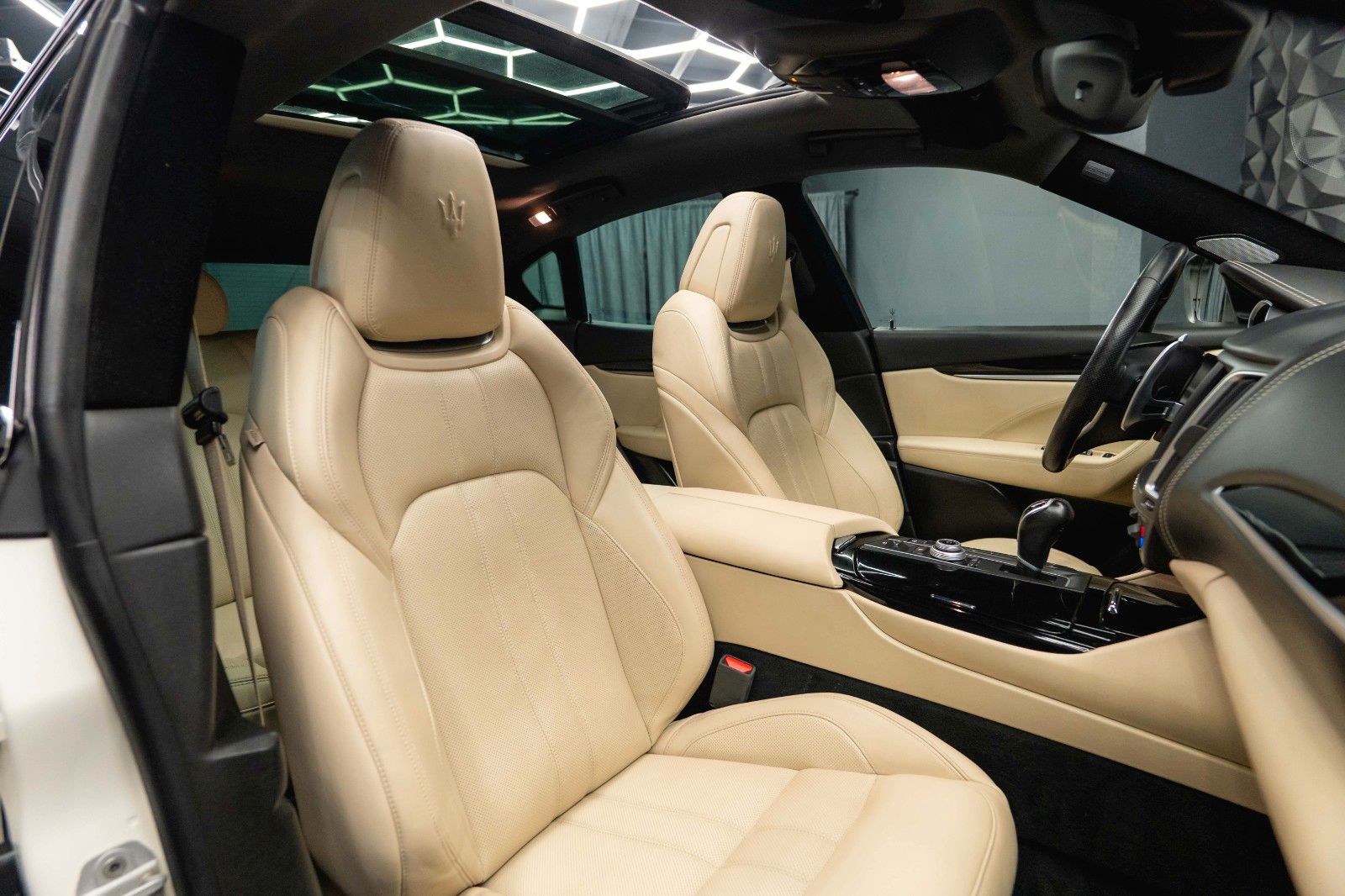 Fahrzeugabbildung Maserati Levante S V6 SQ4 GranSport 4WD *21Zoll*Panorama*