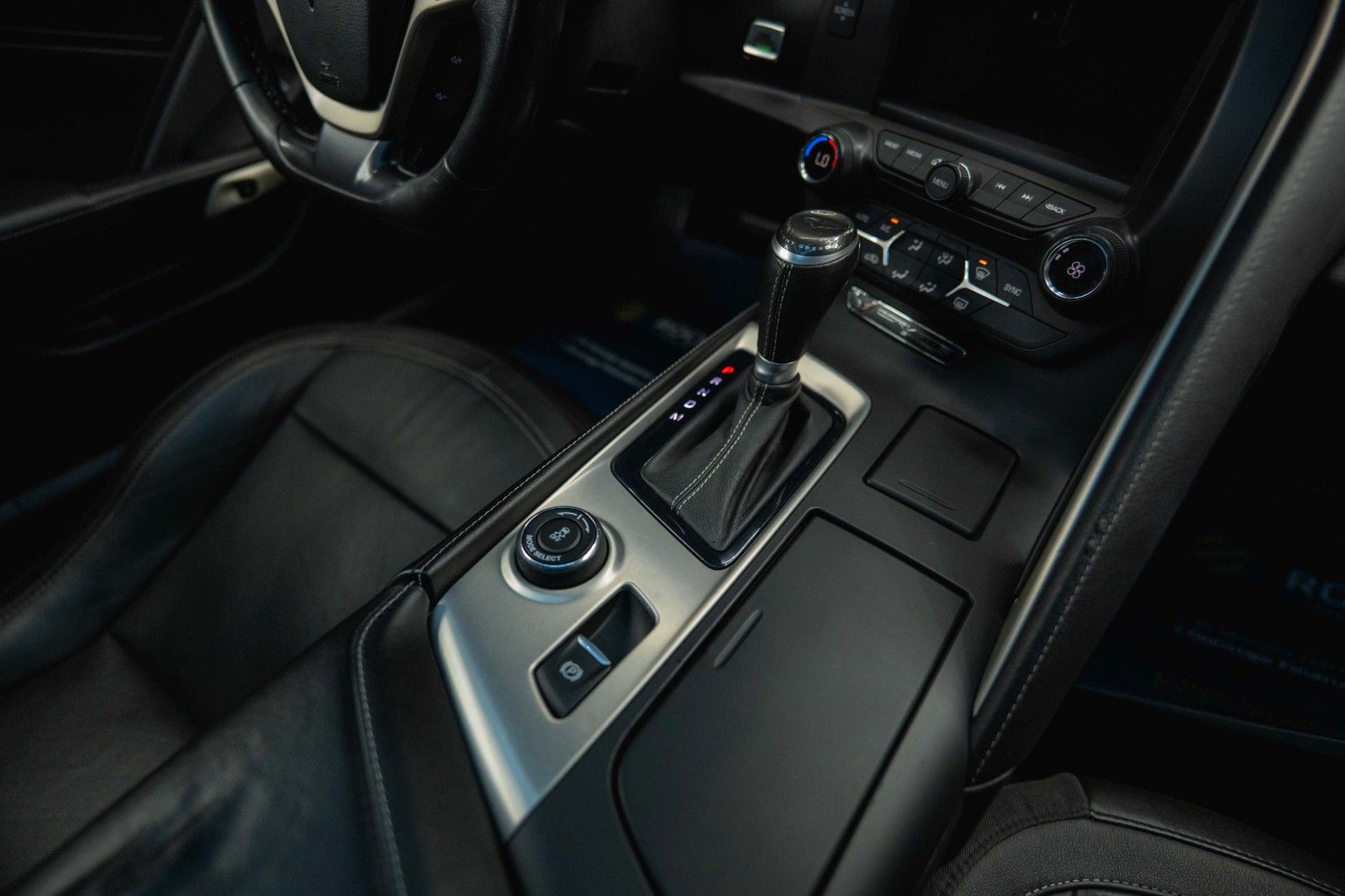 Fahrzeugabbildung Corvette C7 6.2 V8 Stingray Z06-Design Targa Performance