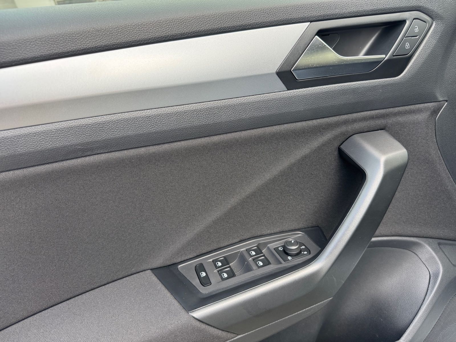 Volkswagen T-Roc - Bild 7