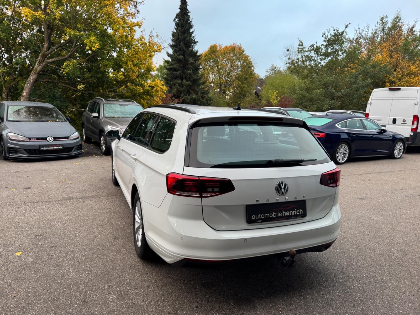 Volkswagen Passat Variant Business 2.0 TDI,Ahk,ACC,Massage