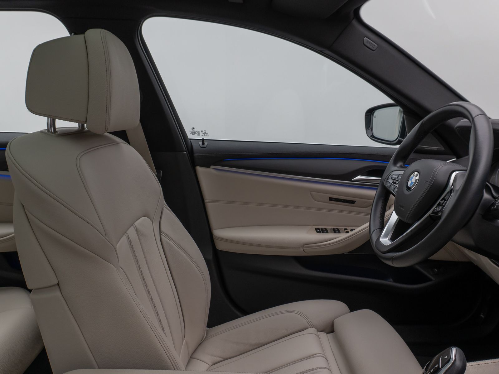 Fahrzeugabbildung BMW 520d  xD Luxury Line Panorama Kamera DAB H/K AHK