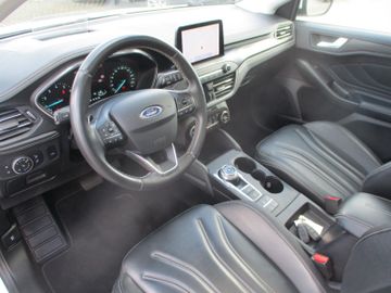 Ford Focus Turnier Vignale LED + ACC + PDC + Panorama