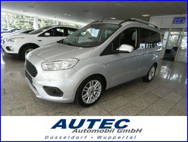 Ford Transit Tourneo Courier Titanium TEMPO+SITZHEIZ